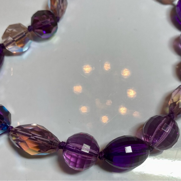 Vintage purple crystal beads necklace. - Picture 4 of 5